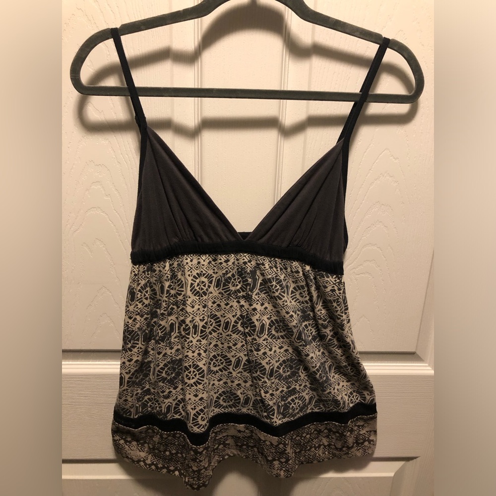 Multi black gray top